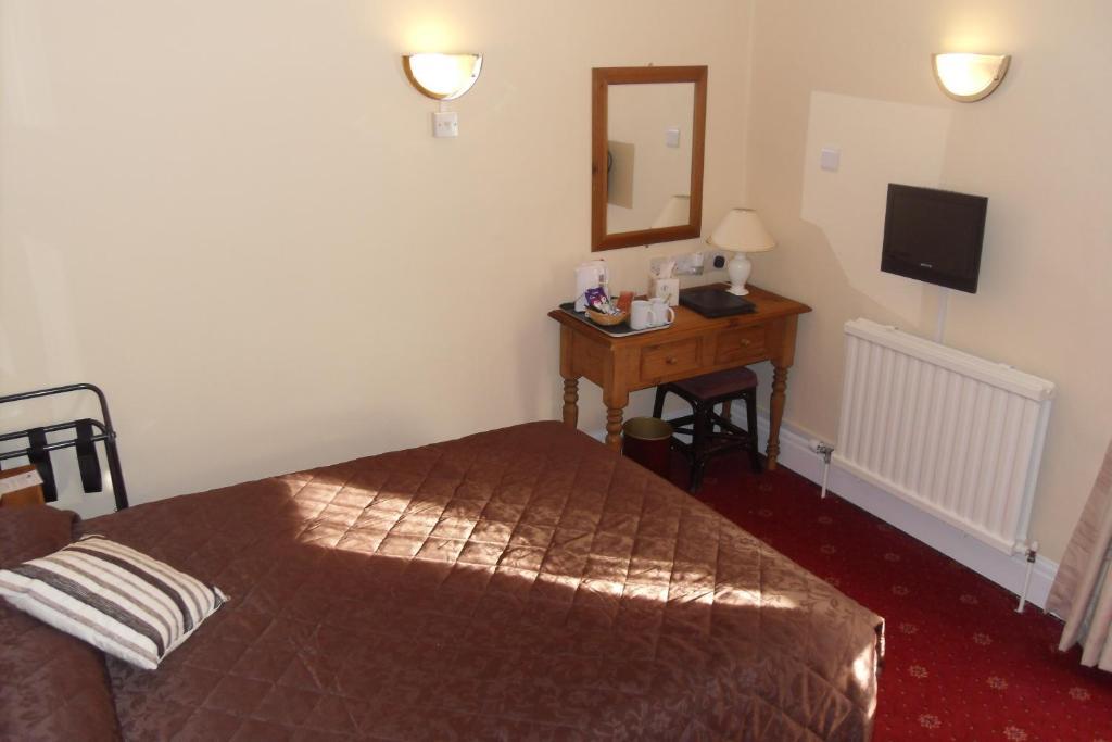 The Dodington Lodge Hotel Whitchurch  Cameră foto